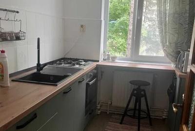 Apartament Cu 3 Camere Semidecomandate - Etaj 1- Zona Ultracentrala - 2