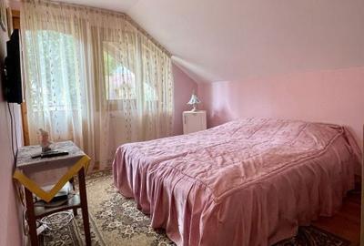Casă cu 4 camere cu Teren 2985 Mp în Tarcău - 13