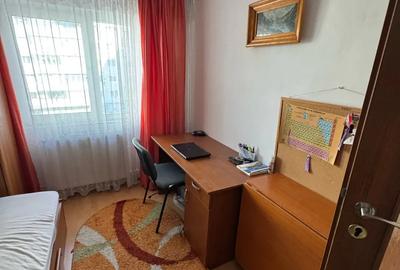 Inchiriez apartament 3 camere-zona Orizont-Bacau - 9