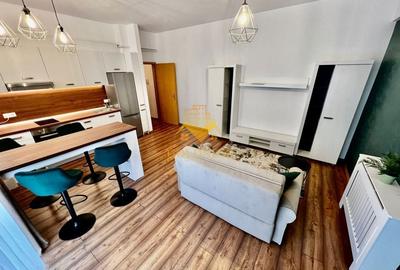 Apartament cu 2 camere semidecomandat, mobilat în Central