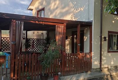 Casă cu 4 camere în Malu Mare - 3