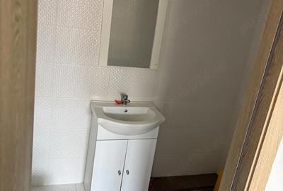 Spațiu comercial, de 14 mp, în P-ța Doina - 3
