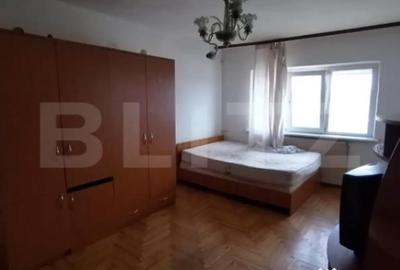 Garsonieră decomandată în Central - 2