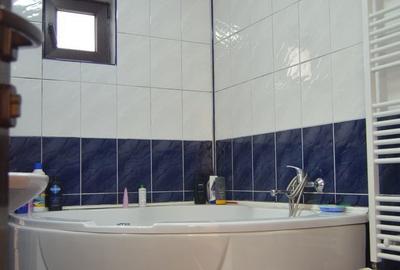 Casă cu 7 camere cu Teren 207 Mp în Central - 9