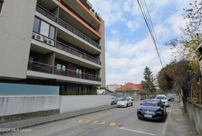 Apartament cu 3 camere decomandat în Panduri - 4