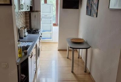 Apartament luminos 3 camere. Bld. Obregia. Zona Cultural.
