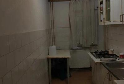 Zona Timocului-Piata Badea Cirtan...1 Camera..decomandat - 4