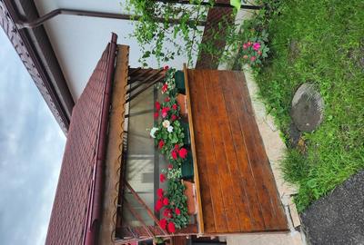 Casă cu 4 camere în Central - 2