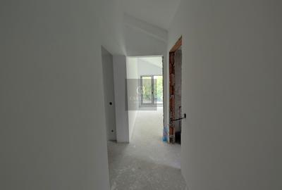 Duplex cu 4 camere cu Canalizare în Central - 14