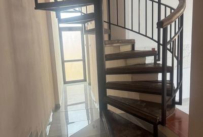Casă cu 4 camere cu Teren 600 Mp în Central - 4