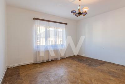Vanzare casa cu 3 camere, singur in curte - Piata de Miercuri - 6