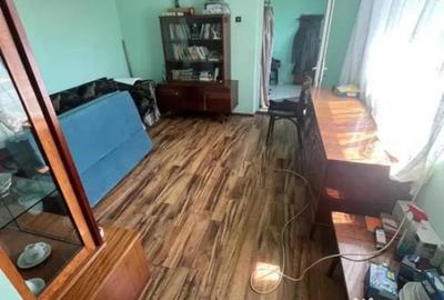 Casă cu 4 camere cu Teren 2225 Mp în Țigănești - 1