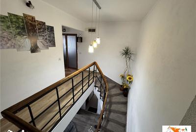 Apartament cu 5 camere în Cetate - 11