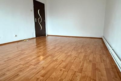 Apartament cu 3 camere decomandat în Central - 6