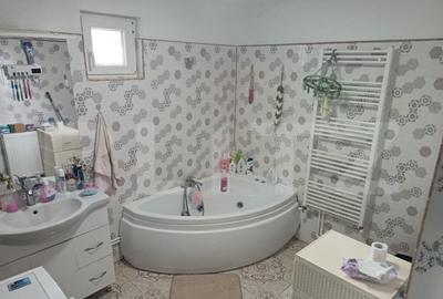 Casa complet mobilata , 3 camere , Seciu , Vedere Panoramica - 4