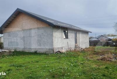 Casă cu 3 camere cu Teren 900 Mp în Drăgănești - 3