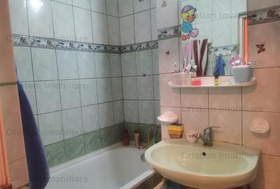 Garsonieră decomandată în Calarași 4 - 6