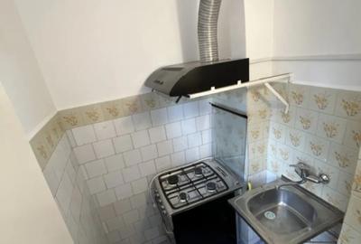 Garsonieră decomandată în Central - 3