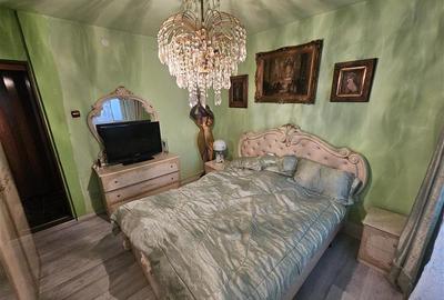 Apartament cu 3 camere decomandat, mobilat în Micro IV - 23