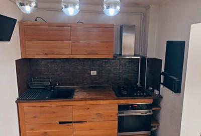 Apartament cu 3 camere decomandat, mobilat în Eremia - 2