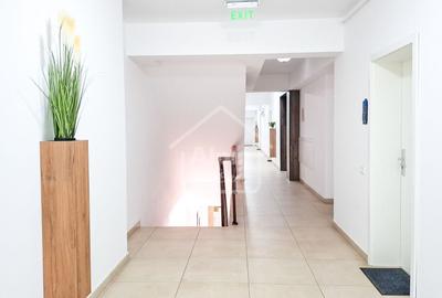 Apartament cu 2 camere decomandat, mobilat în Tractorul - 3