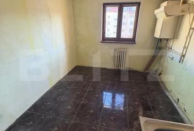 Apartament cu 3 camere decomandat în Independenței - 3