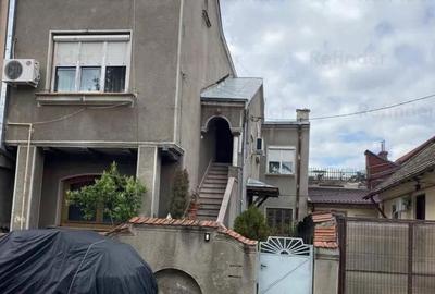 Casă cu 3 camere cu Canalizare în Gara de Nord - 8