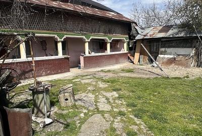 Casă cu 4 camere cu Teren 800 Mp în Crevedia Mică - 2