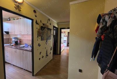 Apartament cu 3 camere semidecomandat în Ultracentral