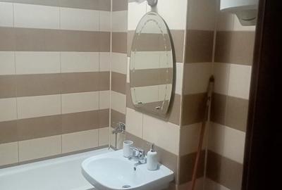 Vand apartament doua camere etaj 2 - 6