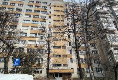 Apartament cu 3 camere semidecomandat în Drumul Taberei - 1