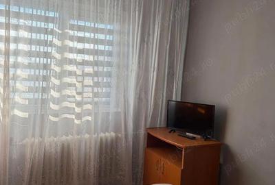 Apartament cu 3 camere semidecomandat în Berceni - 4