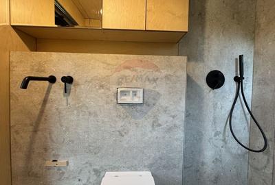 Doua case la munte, cu vedere superba, localizate in Poiana Marului - 16