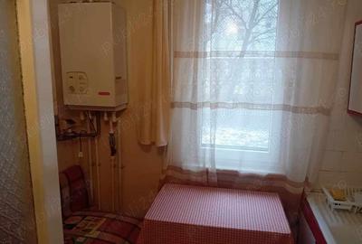 Garsonieră decomandată în Central - 9