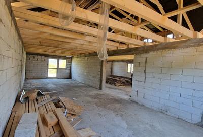 Casă în Valea Mare - 8