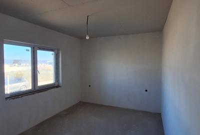 Casa individuala de vanzare, semifinisata, Santandrei - 9