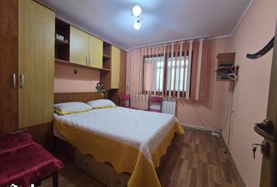 Apartament cu 2 camere decomandat în Micro 14 - 5
