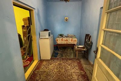 Casă cu 2 camere cu Teren 250 Mp în Central - 3