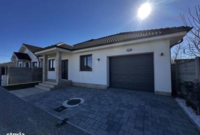 Casă cu 4 camere cu Teren 370 Mp în Sântandrei - 2