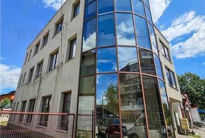 Cladire Targoviste de inchiriat, optim birouri, cabinete medicale - 2