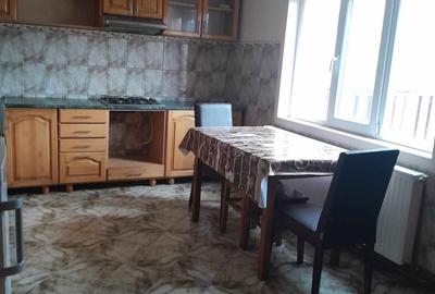 Casă cu 3 camere în Central - 2