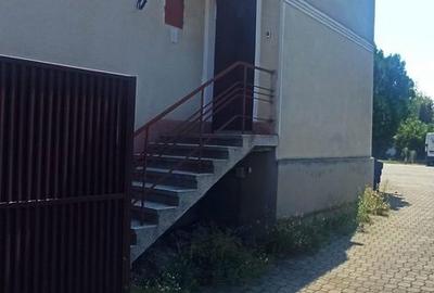 Casă cu 4 camere cu Teren 1037 Mp în Pârneava - 2