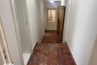 Casă cu 4 camere cu Teren 200 Mp în Central - 4