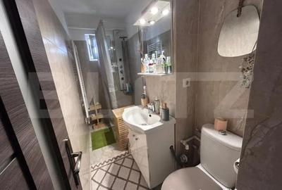 Apartament cu 2 camere semidecomandat în Craiovița Nouă