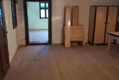 Casă de vânzare cu teren generos în Cehețel (jud. Harghita) - 1