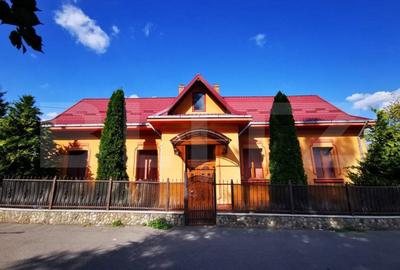 Casă cu 3 camere cu Teren 714 Mp în Fălticeni - 3