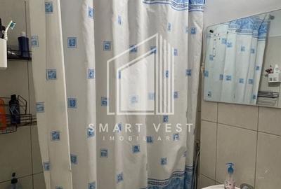 Apartament cu 4 camere semidecomandat, mobilat în Micro 15 - 16