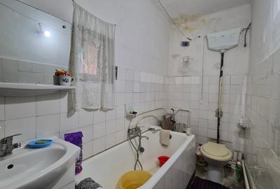 Inel II -Coiciu -scoala generala 39 -casa chirpic 77 mp +teren 236 mp - 19