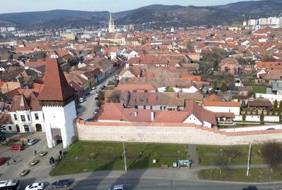 Casă cu 4 camere cu Teren 332 Mp în Ultracentral - 6