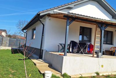 Casă cu 3 camere în Oncea - 2